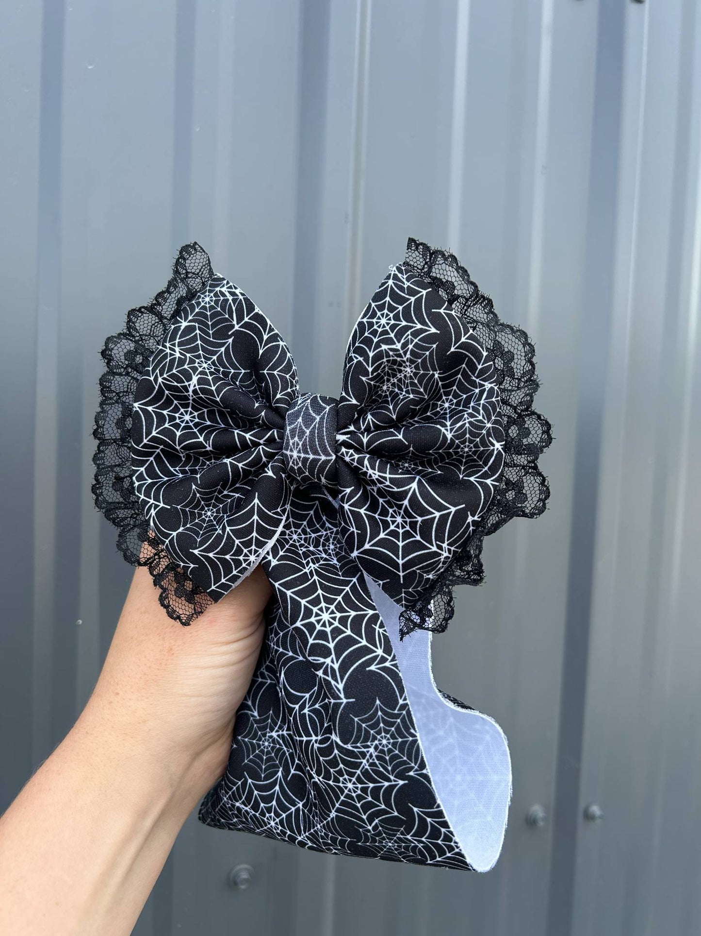 Spider web with lace bows - many styles