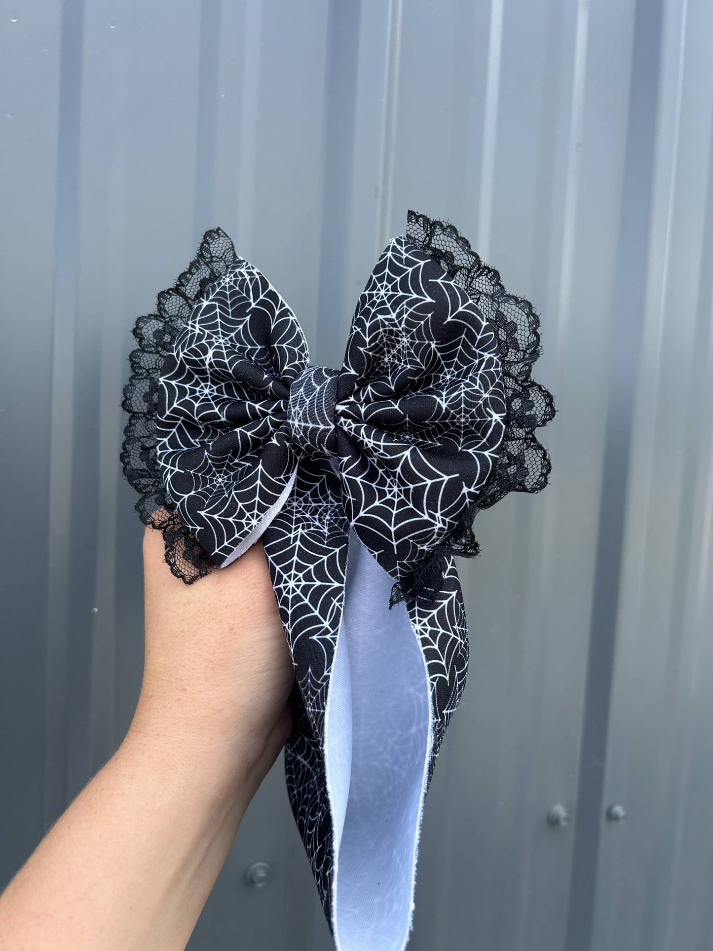 Spider web with lace bows - many styles