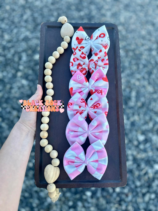 Valentines pattern plushy velvet bows - all styles