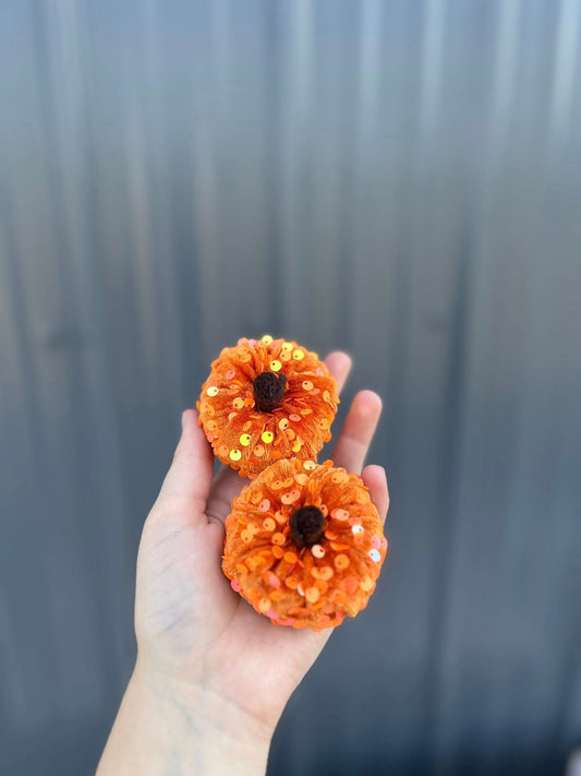 Pumpkin piggie bows set of 2 - on alligator clips