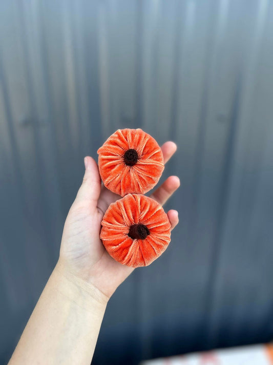 Pumpkin piggie bows set of 2 - on alligator clips