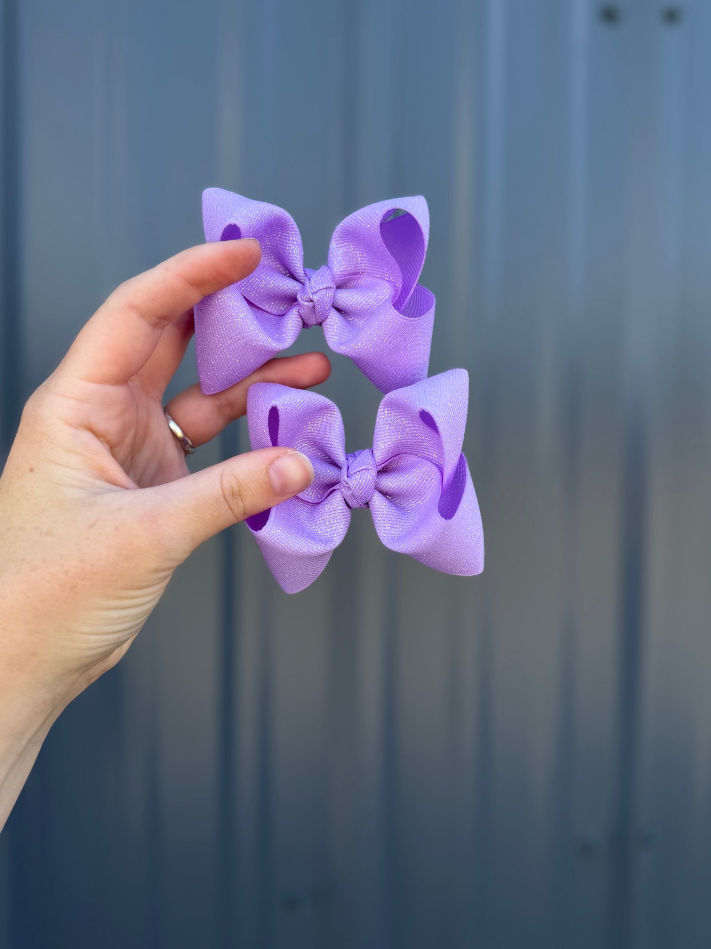 Glitter ribbon bows