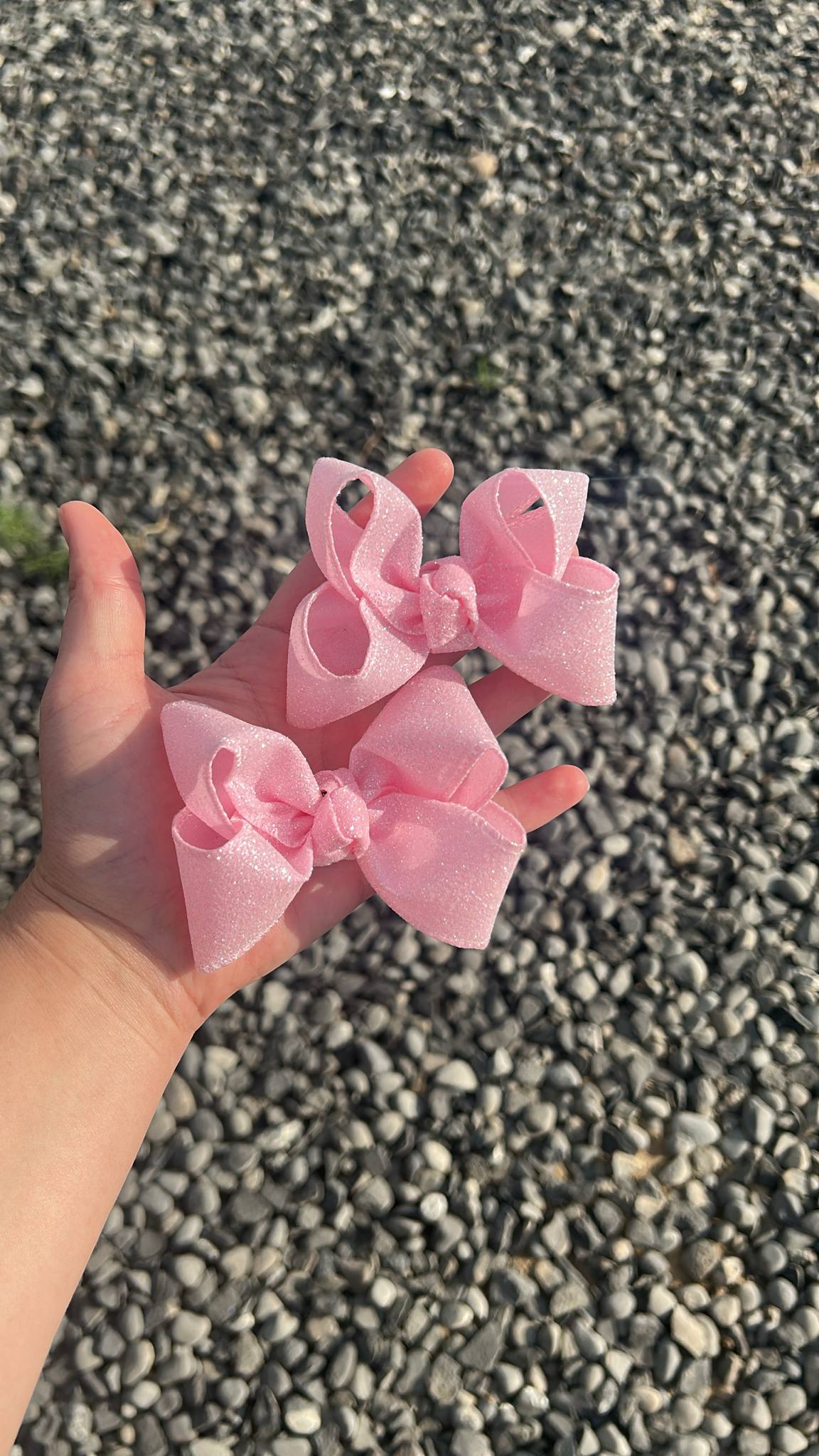 Glitter ribbon bows