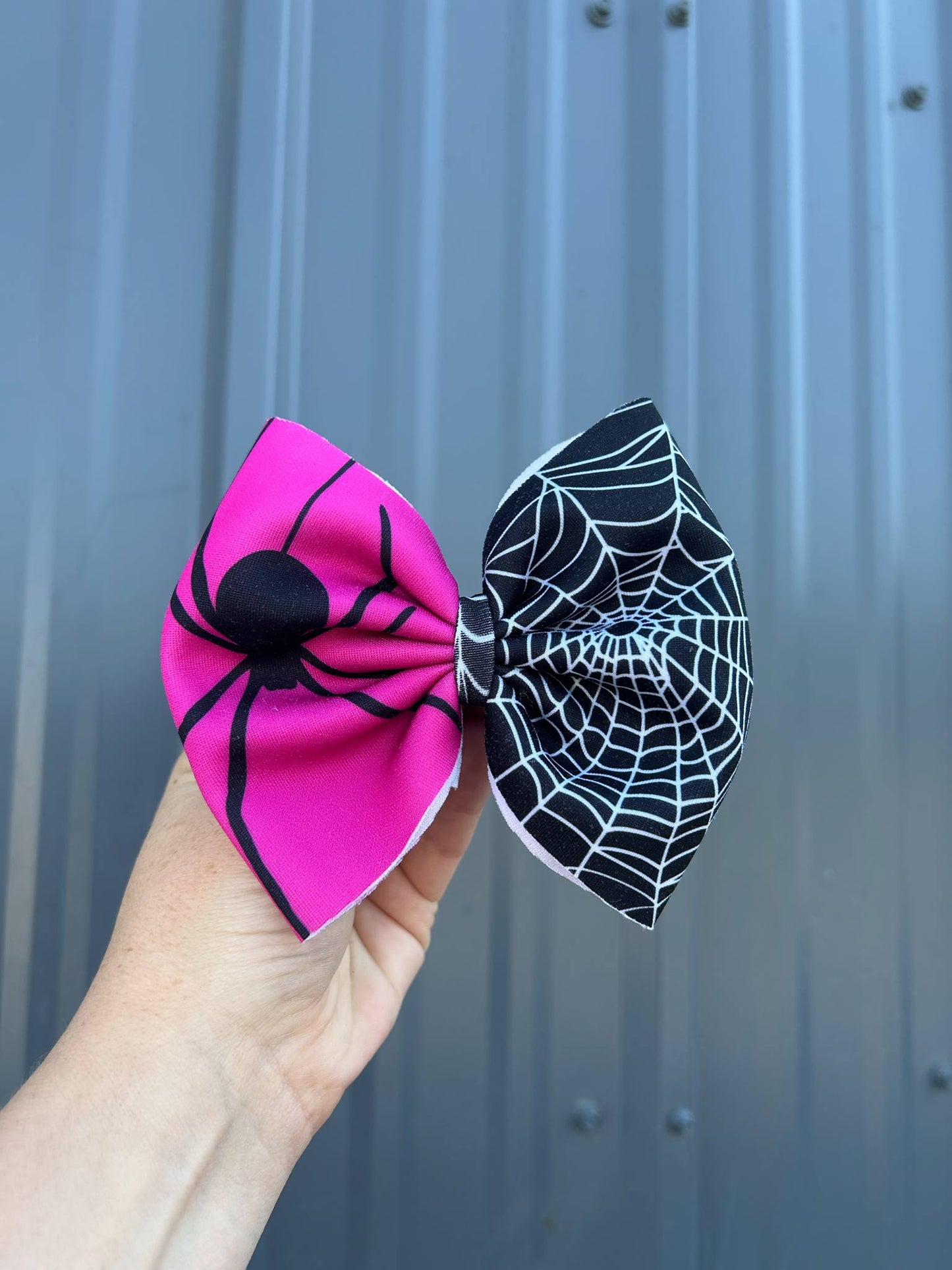 2 toned spider web 5" bows