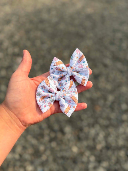 pencil alphabet pattern bows