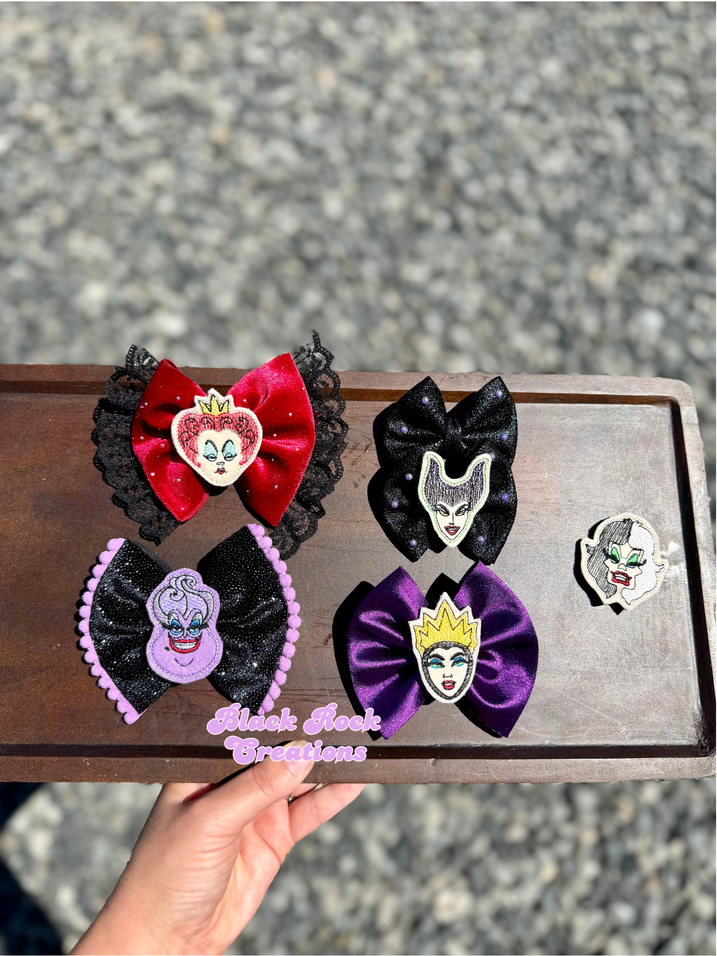 BUNDLE villain bows